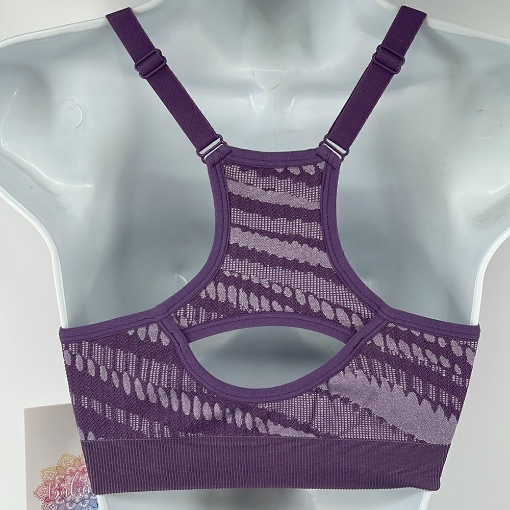 Bella Movement purple lilac lavender sports bra slimming fit NEW NWT small soft - Picture 7 of 13